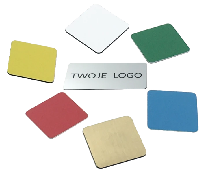 małe_10x5cm_logo_plakietka