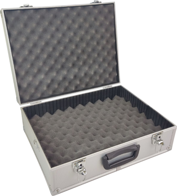 Walizka_aluminiowa_duża_wypełnienie_piankowe